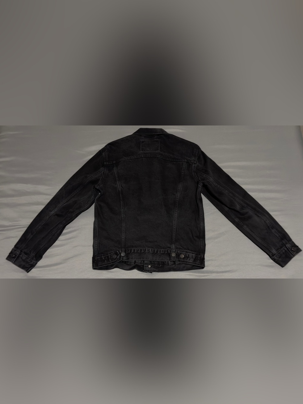 Levi’s Black Denim Trucker Jacket Size Medium - Excellent Condition - Picture 3 of 11